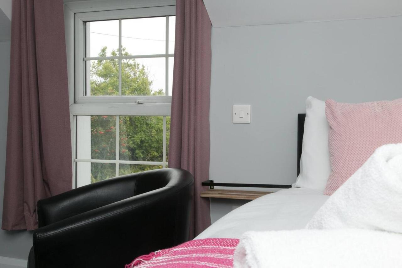 Pass The Keys Modern En-Suite Room In Country Pubrestaurant 2 Llanddona Екстер'єр фото