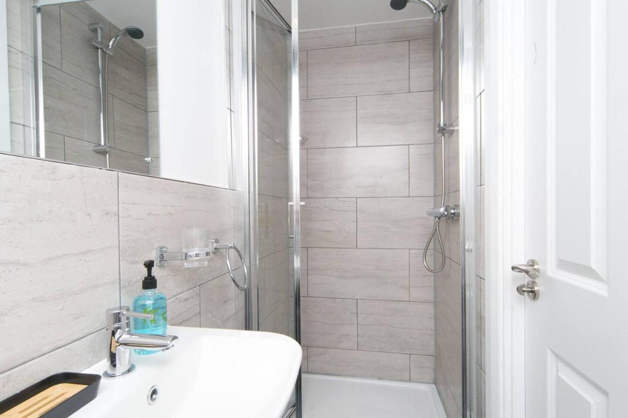 Pass The Keys Modern En-Suite Room In Country Pubrestaurant 2 Llanddona Екстер'єр фото