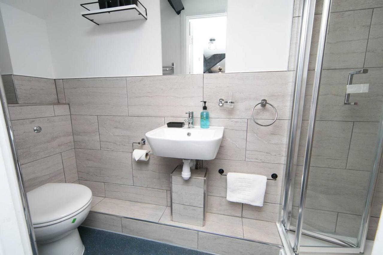 Pass The Keys Modern En-Suite Room In Country Pubrestaurant 2 Llanddona Екстер'єр фото