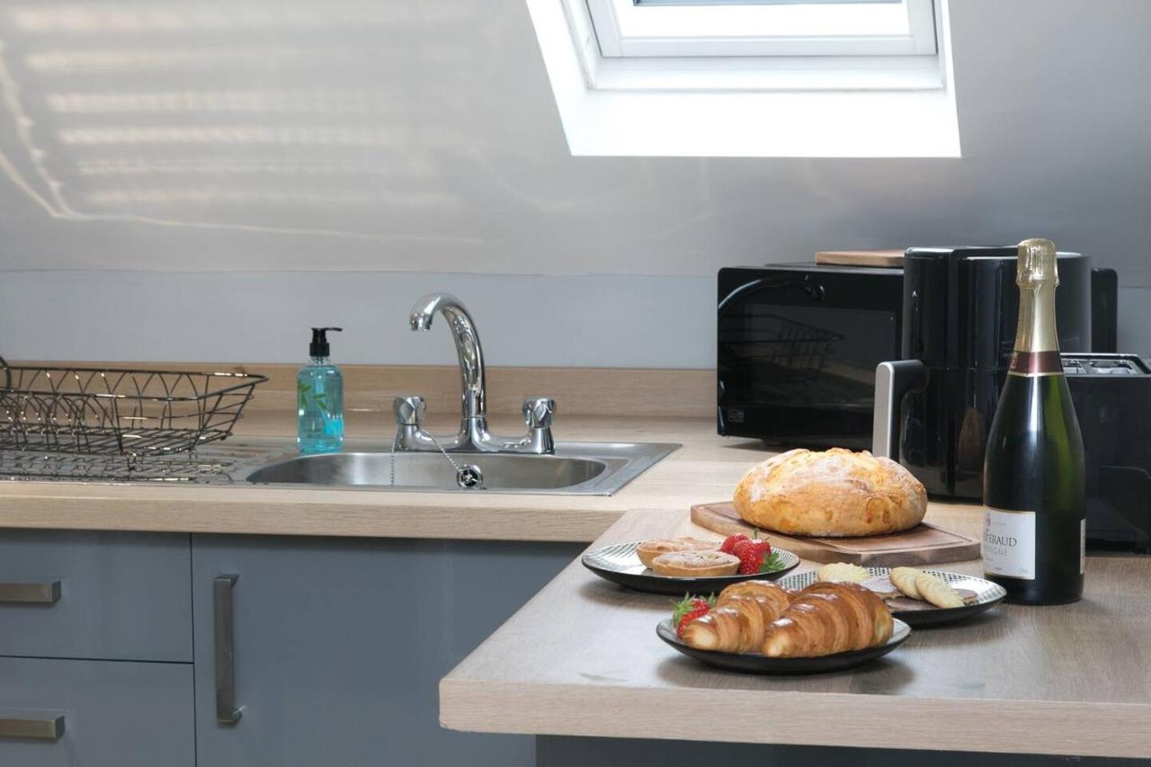 Pass The Keys Modern En-Suite Room In Country Pubrestaurant 2 Llanddona Екстер'єр фото